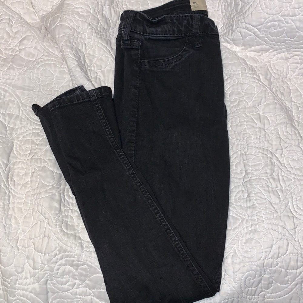 Hollister super skinny jeans, size 9S.
